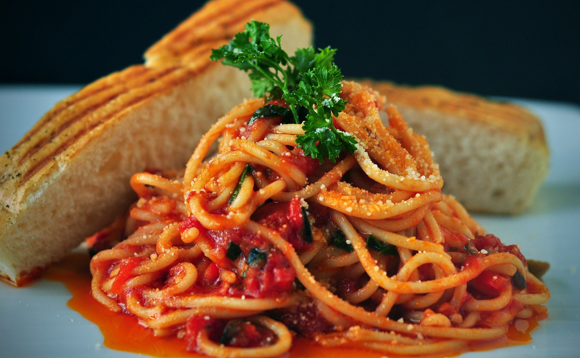 Low Carb Spicy Marinara Sauce - House Hunk