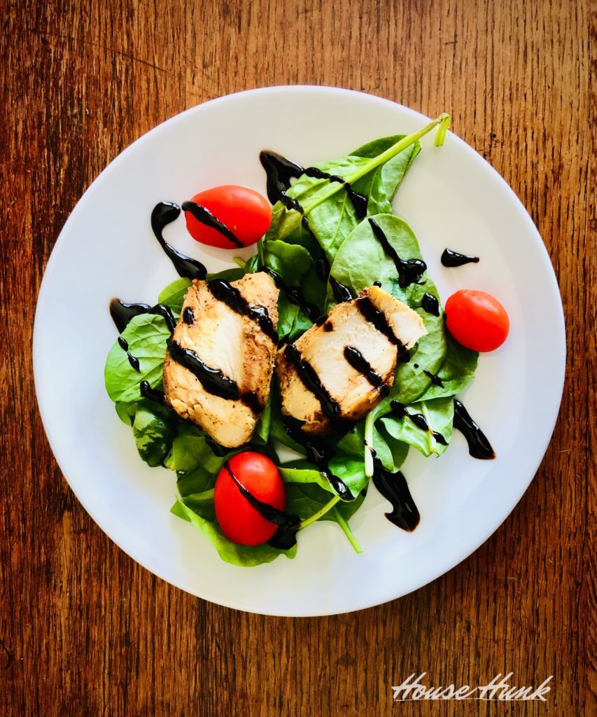 spinach salad with balsamic reduction