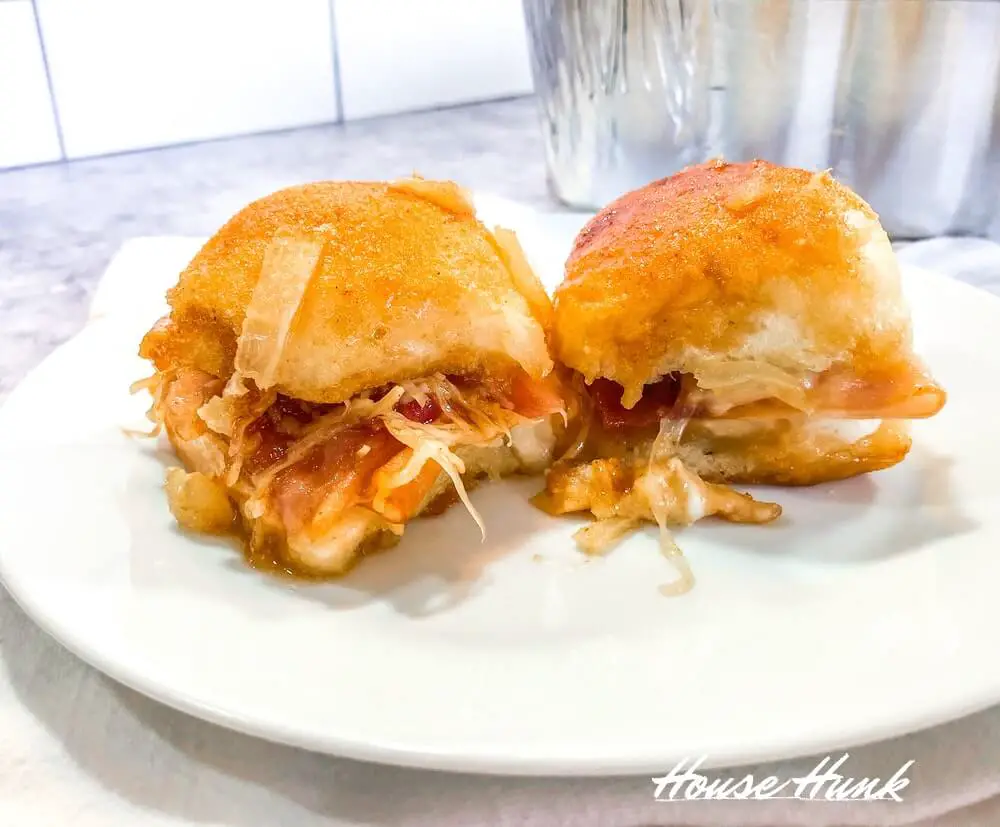 Kentucky hot brown sliders on a plate.