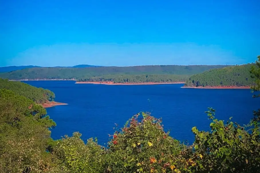 Scenic view of Lake Greeson in Arkansas with a clear blue sky