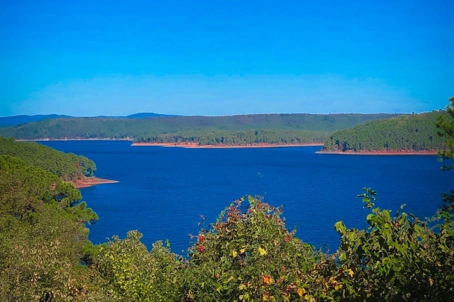 Exploring the Beauty of Lake Greeson with Kids